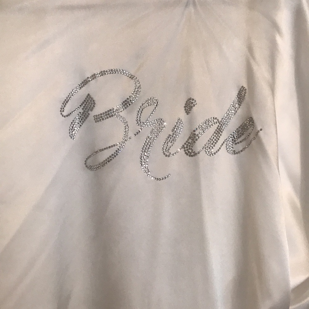 Ivory Bridal Robe with Inner Tie - Picture 3 of 6